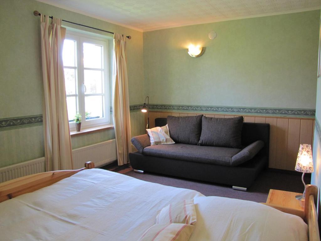 Wirtshaus Neuenkirchen Hotel Neuenkirchen auf Rugen Kamer foto