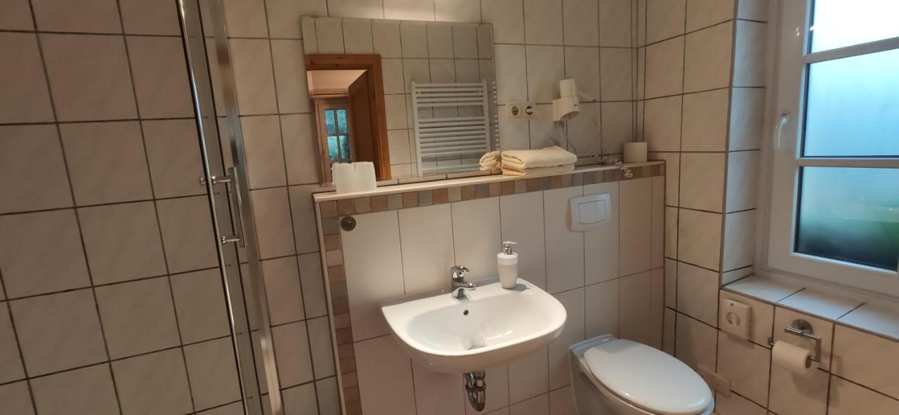 Wirtshaus Neuenkirchen Hotel Neuenkirchen auf Rugen Buitenkant foto